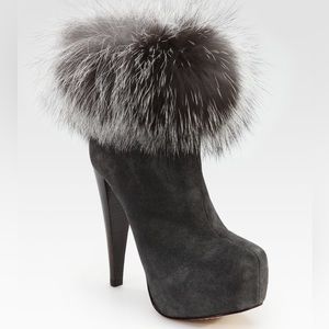 NWOB Alice + Olivia Penelope Grey Suede & Fox Fur Ankle Platform Bootie